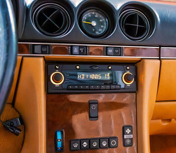 RetroSound Motor 4: DAB and Bluetooth for Classic Cars, Without the Modern Look