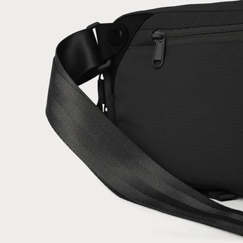 Moment Everything Sling 4L Black Travel Tech Organiser Everyday Carry Bag - CEN