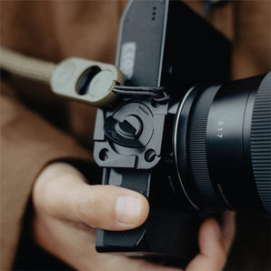 Peak Design Field Plate Quick Release Tripod Mount for Mirrorless Camera & DSLR