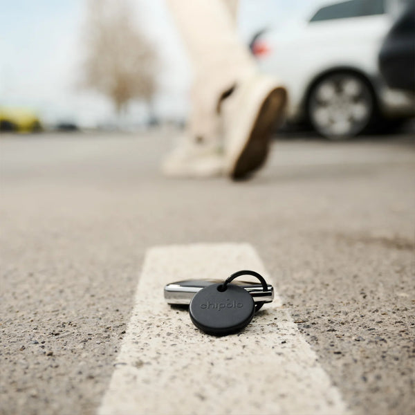Chipolo POP Tracker Tag Works with Apple or Google's Find My Device Black - CEN