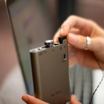 iFi Audio Hip Dac3 Portable Hi Res Audio Music Headphone Amp USB C 3.5mm 4.4mm - CEN