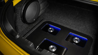 jl audio amplfiers in boot
